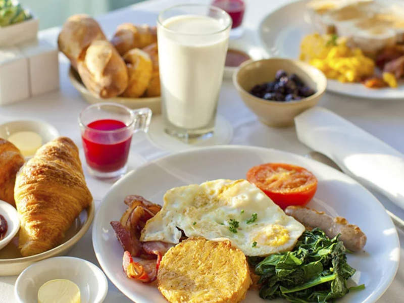 فواید صبحانه خوردن